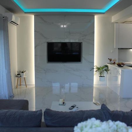 Apartmán Riviera Penthouse PalaiónTsiflíkion Exteriér fotografie